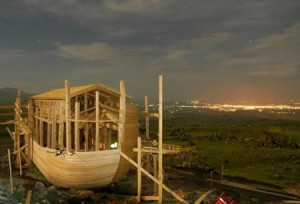 ark-van-noach-gevonden-in-turkije-1[1]